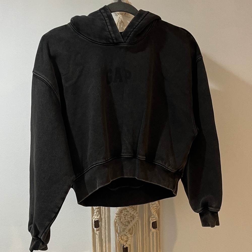 GAP cropped hoodie